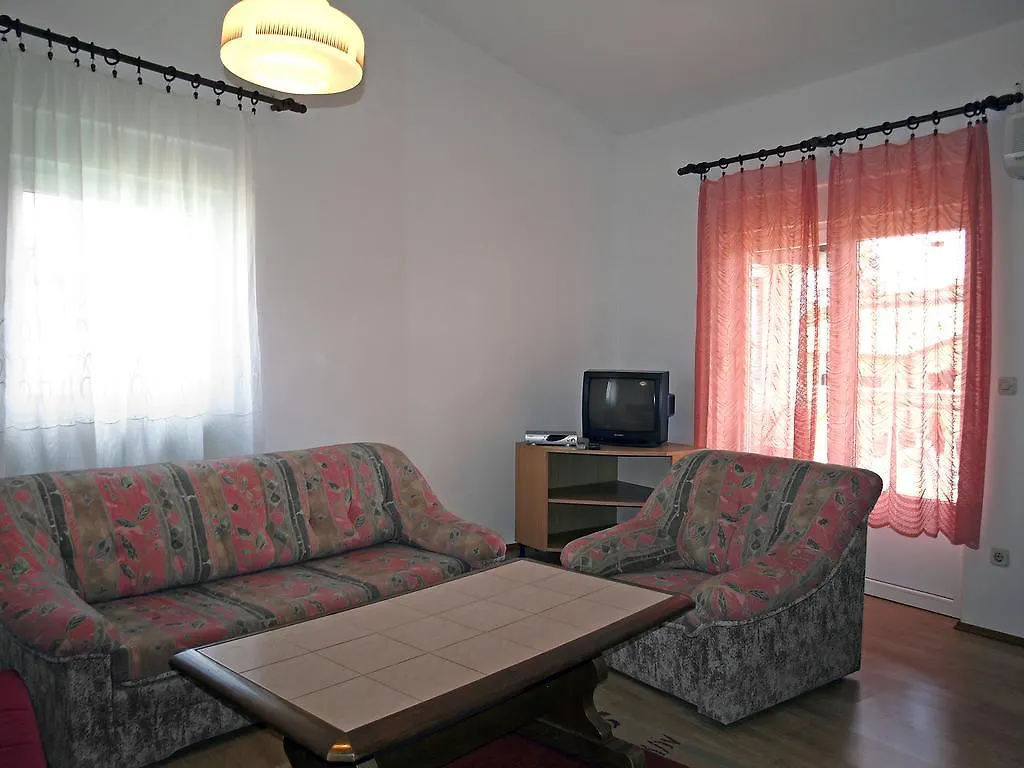 Apartment Hilde Blue-4 By Interhome Medolino