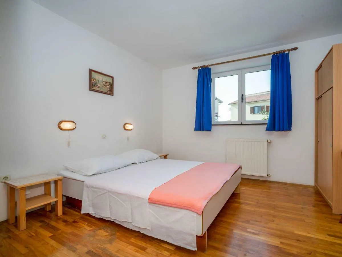 Apartment Hilde Blue-4 By Interhome Medolino